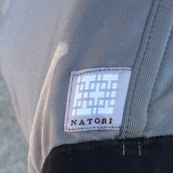 Natori Yogi Contour Underwire Grey Black Sports Bra 38DDD - Picture 4 of 5